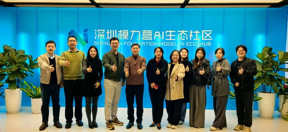 ca88科创董事长贺臻调研慰问模力营运营团队